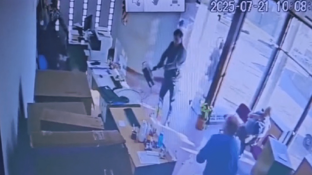 Reclamo sin respuesta: Un hombre destruye oficina pública en San&nbsp;Jorge