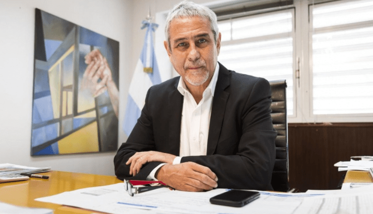 JORGE FERRARESI PIDIÓ LICENCIA POR 30 DÍAS EN LA INTENDENCIA DE AVELLANEDA PARA DEDICARSE A LA CAMPAÑA LOCAL, AL ENCABEZAR LA BOLETA DE CONCEJALES DEL&nbsp;PERONISMO